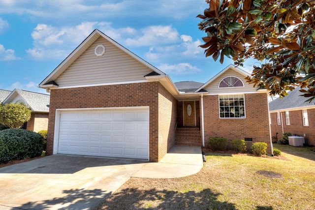 47 N Lake Circle, Manning, SC 29102