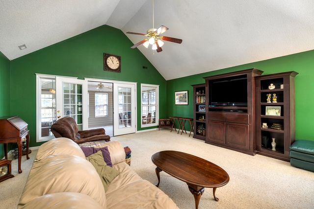 47 N Lake Circle, Manning, SC 29102