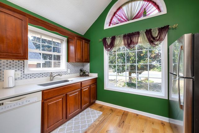 47 N Lake Circle, Manning, SC 29102