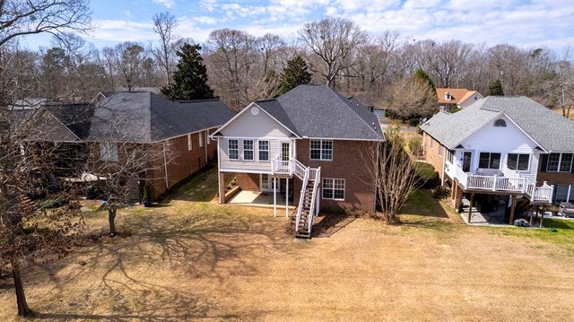 47 N Lake Circle, Manning, SC 29102