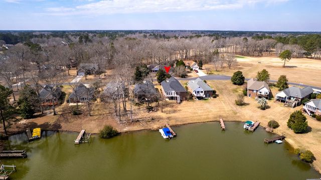 47 N Lake Circle, Manning, SC 29102