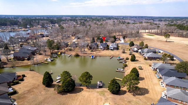 47 N Lake Circle, Manning, SC 29102
