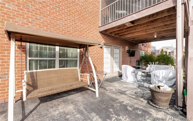 3424 Royal Lake Drive, Floyds Knobs, IN 47119