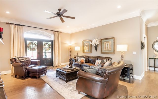 3424 Royal Lake Drive, Floyds Knobs, IN 47119