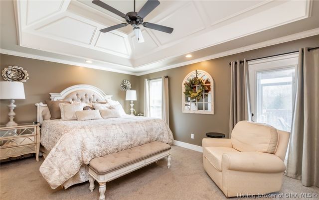 3424 Royal Lake Drive, Floyds Knobs, IN 47119