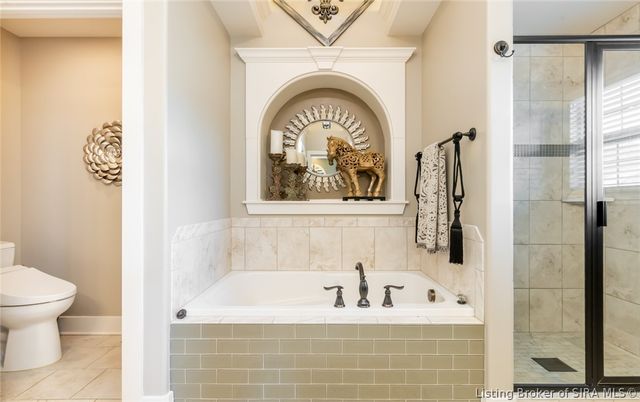 3424 Royal Lake Drive, Floyds Knobs, IN 47119