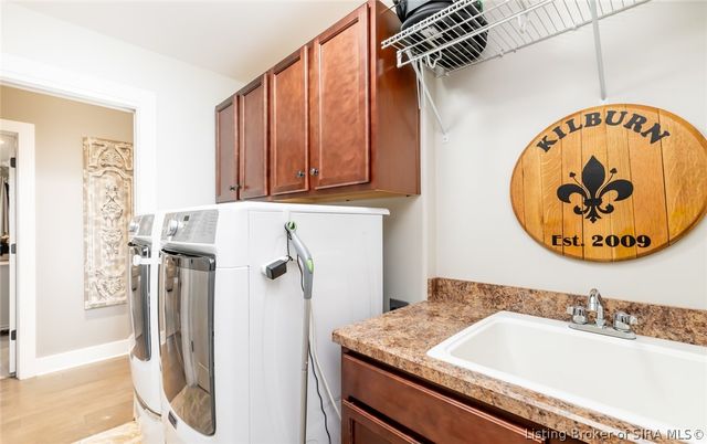 3424 Royal Lake Drive, Floyds Knobs, IN 47119