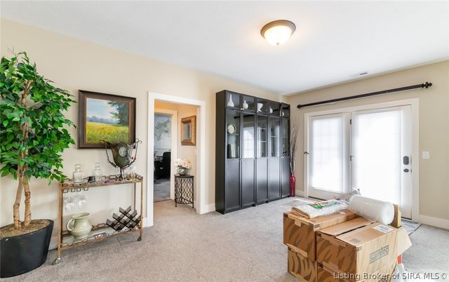 3424 Royal Lake Drive, Floyds Knobs, IN 47119