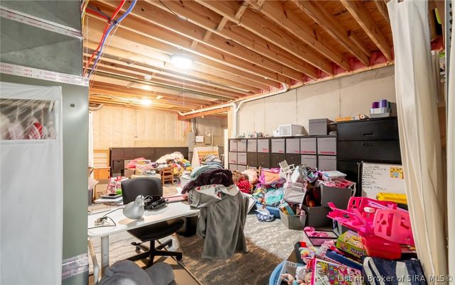 3424 Royal Lake Drive, Floyds Knobs, IN 47119