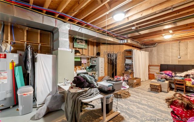 3424 Royal Lake Drive, Floyds Knobs, IN 47119