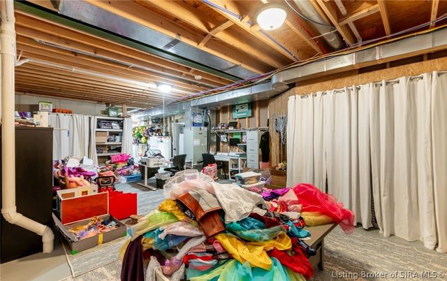 3424 Royal Lake Drive, Floyds Knobs, IN 47119