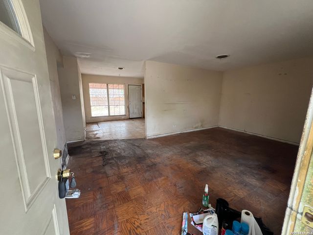 1410 Montview, San Antonio, TX 78213