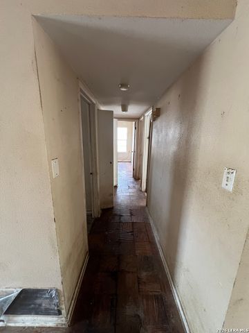 1410 Montview, San Antonio, TX 78213