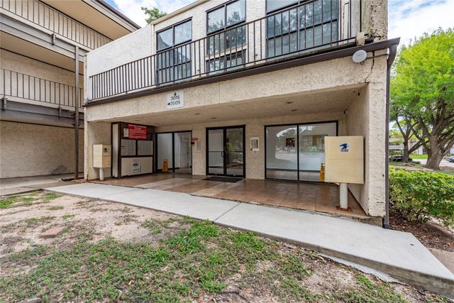 3005 Walnut Bend Lane 12, Houston, TX 77042