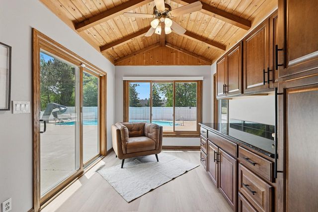 W299N5471 Arrow COURT, Hartland, WI 53029