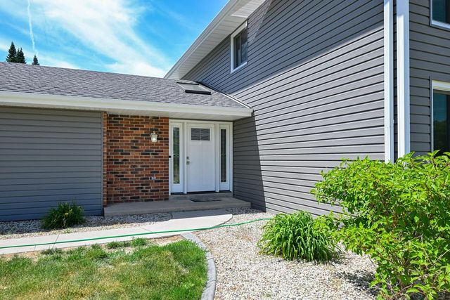 W299N5471 Arrow COURT, Hartland, WI 53029