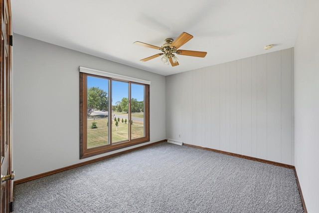 W299N5471 Arrow COURT, Hartland, WI 53029