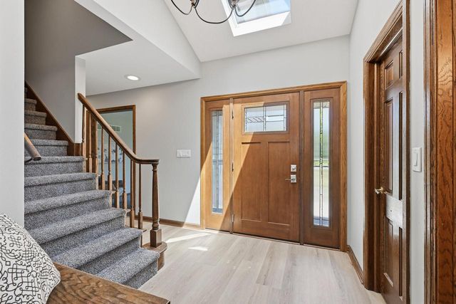 W299N5471 Arrow COURT, Hartland, WI 53029