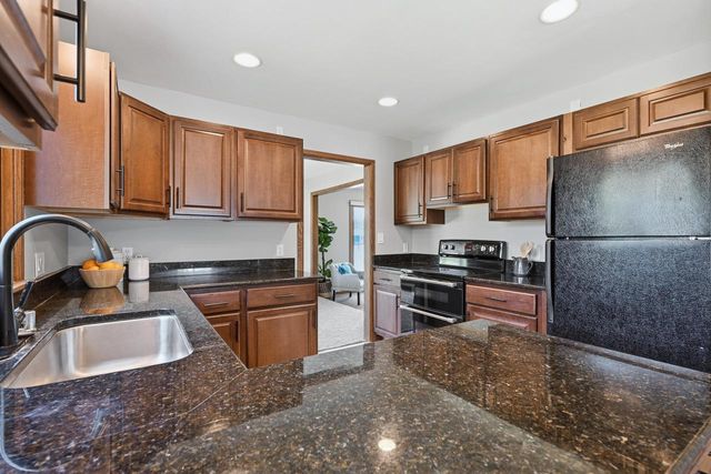 W299N5471 Arrow COURT, Hartland, WI 53029