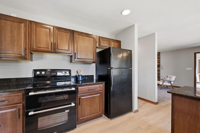 W299N5471 Arrow COURT, Hartland, WI 53029
