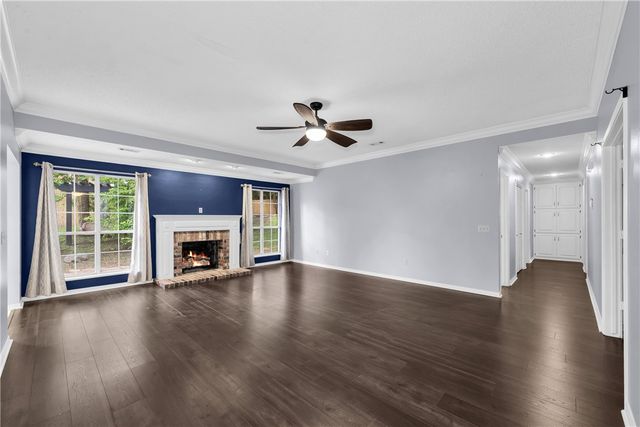 2150 Ball Avenue, Fayetteville, AR 72703