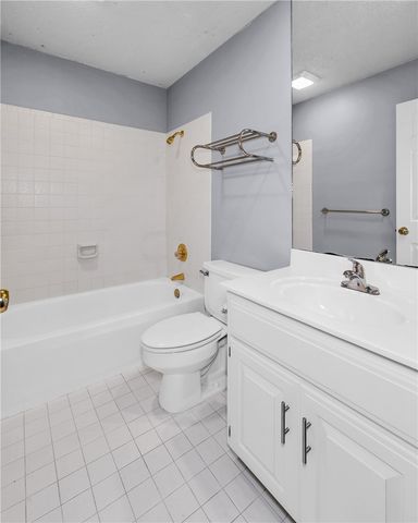 2150 Ball Avenue, Fayetteville, AR 72703