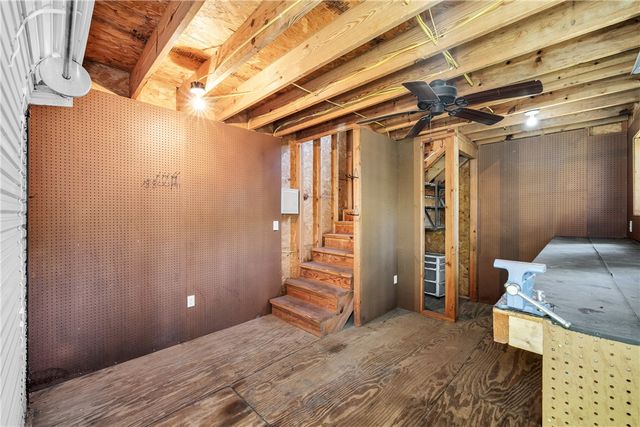 2150 Ball Avenue, Fayetteville, AR 72703