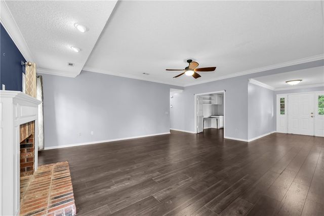 2150 Ball Avenue, Fayetteville, AR 72703