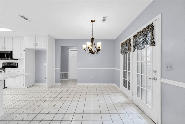 2150 Ball Avenue, Fayetteville, AR 72703