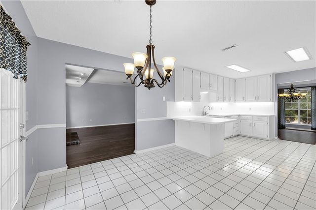 2150 Ball Avenue, Fayetteville, AR 72703