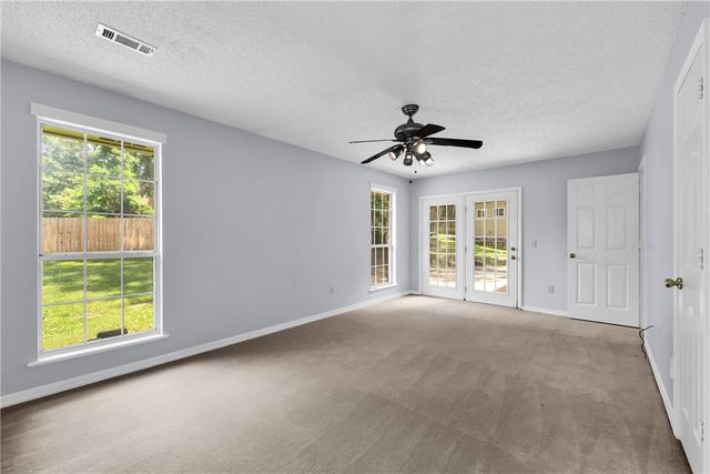 2150 Ball Avenue, Fayetteville, AR 72703