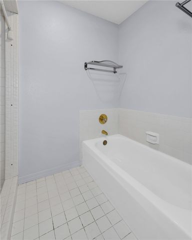 2150 Ball Avenue, Fayetteville, AR 72703