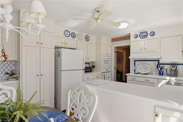 2717 Asbury Terrace, Greensboro, NC 27408