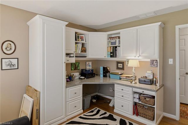 2717 Asbury Terrace, Greensboro, NC 27408