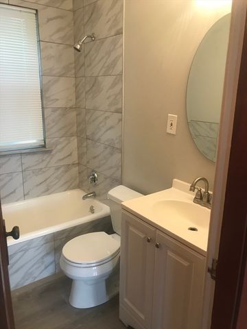 18 Hanover Cir 3, Lynn, MA 01902