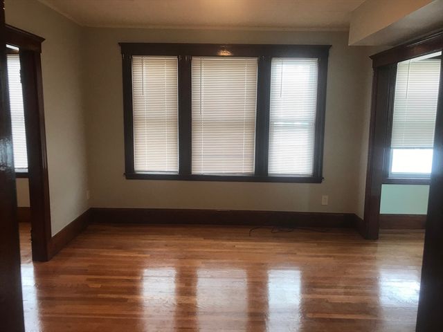 18 Hanover Cir 3, Lynn, MA 01902