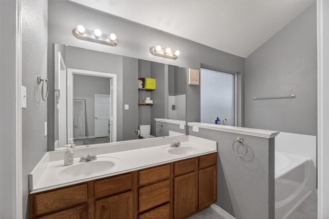 1913 Wahoo Drive, Mansfield, TX 76063