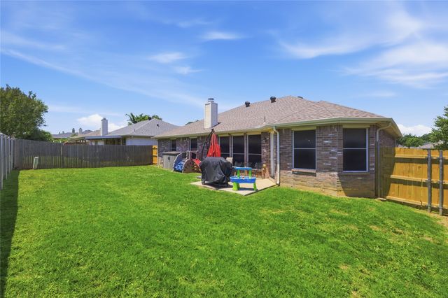 1913 Wahoo Drive, Mansfield, TX 76063