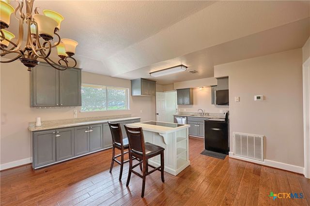 341 County Road 233, Hallettsville, TX 77964