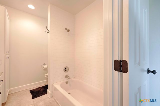 341 County Road 233, Hallettsville, TX 77964