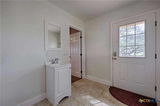 341 County Road 233, Hallettsville, TX 77964