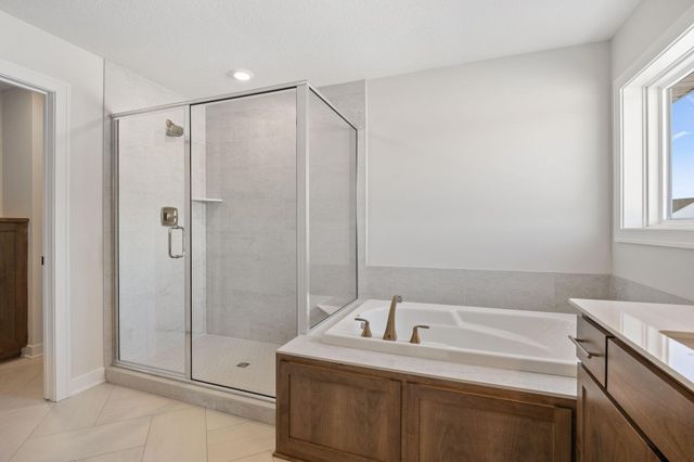 5028 Kyla Way SE, Prior Lake, MN 55372