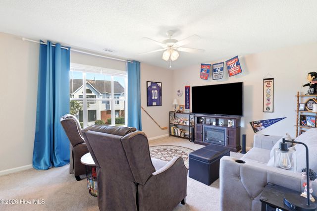4146 Breezewood Drive Apt 203, Wilmington, NC 28412
