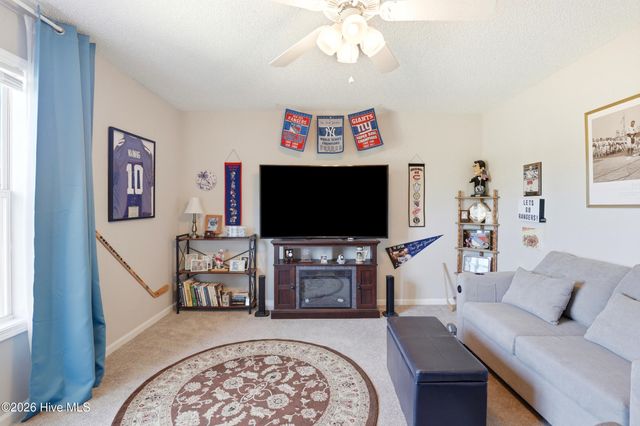 4146 Breezewood Drive Apt 203, Wilmington, NC 28412