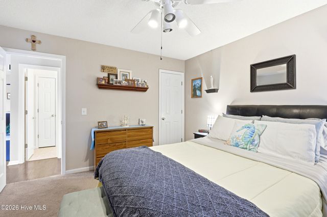 4146 Breezewood Drive Apt 203, Wilmington, NC 28412