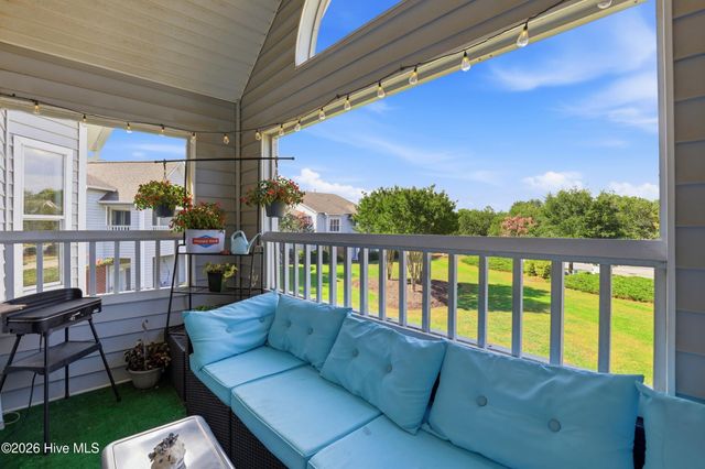 4146 Breezewood Drive Apt 203, Wilmington, NC 28412