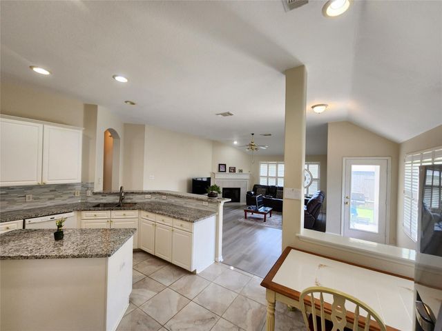1606 Tynemouth Drive, Pasadena, TX 77504