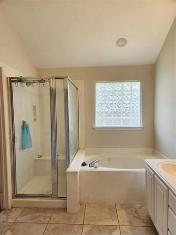 1606 Tynemouth Drive, Pasadena, TX 77504