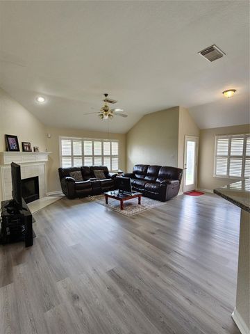 1606 Tynemouth Drive, Pasadena, TX 77504