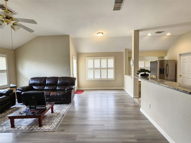 1606 Tynemouth Drive, Pasadena, TX 77504